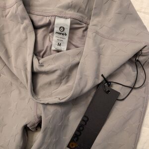 Mono B Gray Star Pattern Leggings